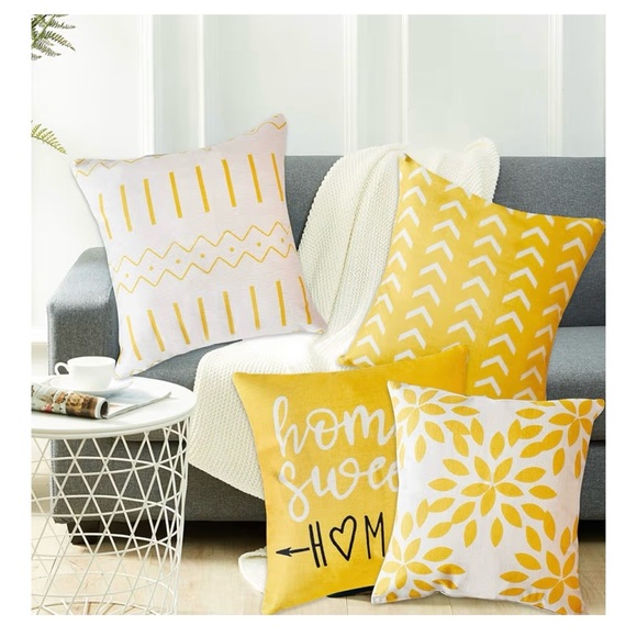 NWT - Set of 4 Yellow and White Decorative Throw Pillows - Picture 6 of 8